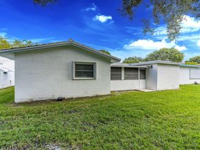 1141 NW 90th Way, Plantation FL 33322