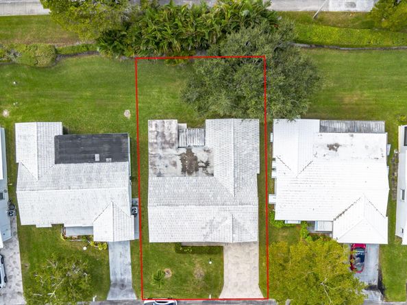 1141 NW 90th Way, Plantation FL 33322