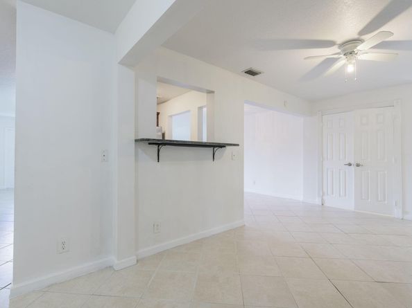 1141 NW 90th Way, Plantation FL 33322