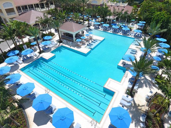 125 Pembroke Drive, Palm Beach Gardens FL 33418