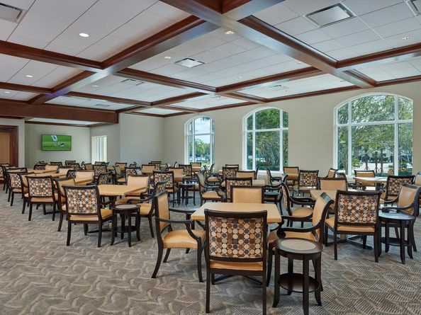 125 Pembroke Drive, Palm Beach Gardens FL 33418