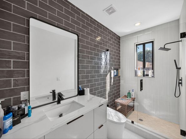 125 Pembroke Drive, Palm Beach Gardens FL 33418