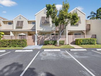 4875 N Hemingway Circle