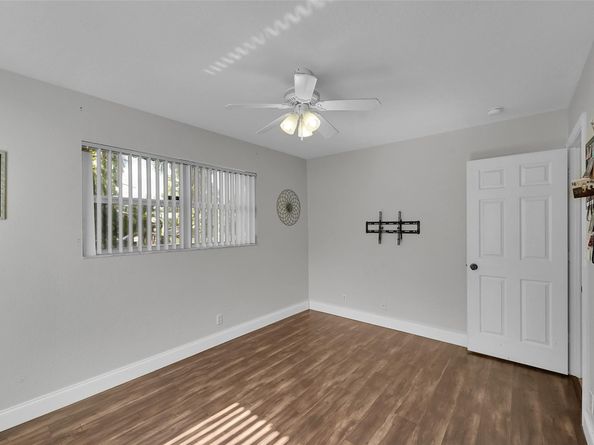 2510 NW 87th Ln, Sunrise FL 33322