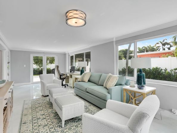 2400 NE 45th Street, Lighthouse Point FL 33064