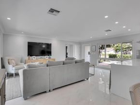 2400 NE 45th Street, Lighthouse Point FL 33064