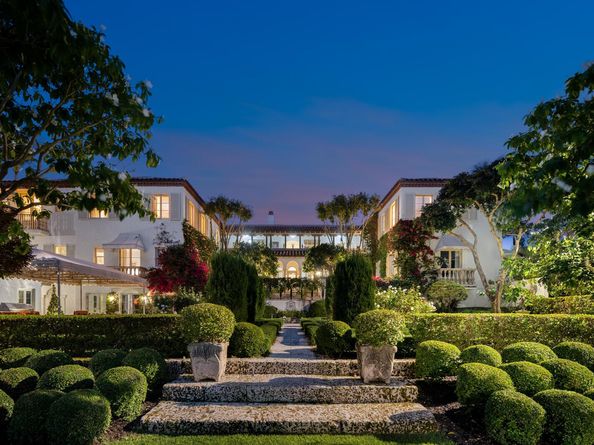 111 Via Del Lago, Palm Beach FL 33480