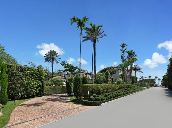 111 Via Del Lago, Palm Beach FL 33480