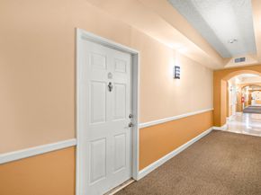 1000 Scotia Drive 105, Hypoluxo FL 33462