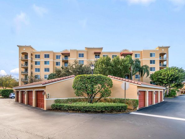 1000 Scotia Drive 105, Hypoluxo FL 33462