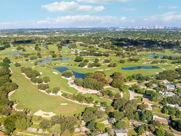 5081 SW 9th Court, Plantation FL 33317