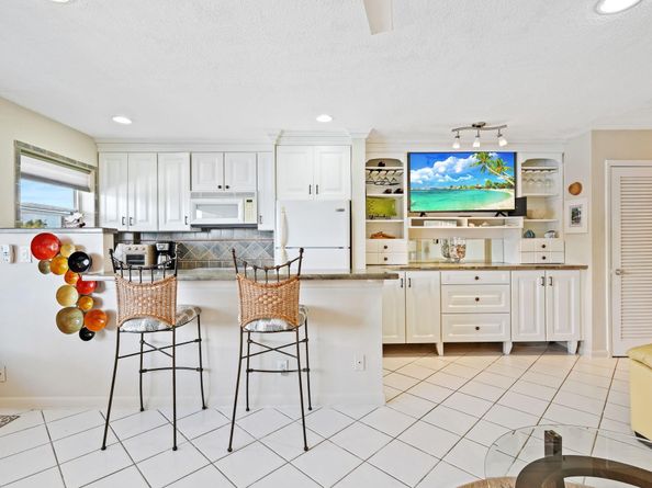 701 S Riverside Dr 107, Pompano Beach FL 33062