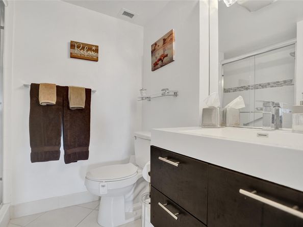 1150 Hillsboro Mile 1016, Hillsboro Beach FL 33062