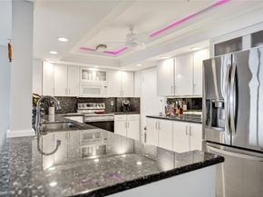 1150 Hillsboro Mile 1016, Hillsboro Beach FL 33062