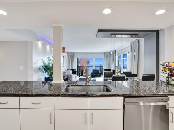 1150 Hillsboro Mile 1016, Hillsboro Beach FL 33062