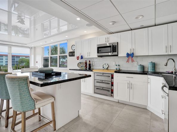 1150 Hillsboro Mile 1016, Hillsboro Beach FL 33062