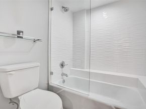 1150 Hillsboro Mile 1016, Hillsboro Beach FL 33062