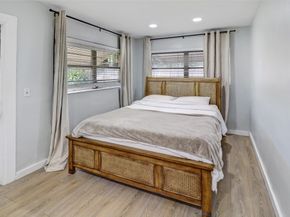 131 NE 55th St, Oakland Park FL 33334