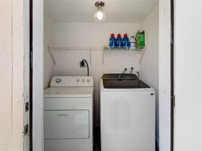 131 NE 55th St, Oakland Park FL 33334