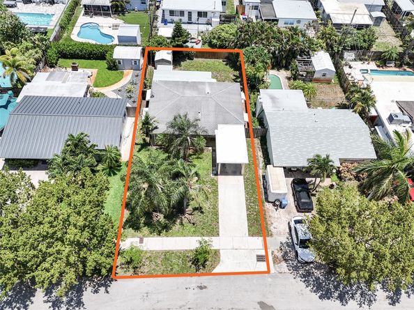 131 NE 55th St, Oakland Park FL 33334