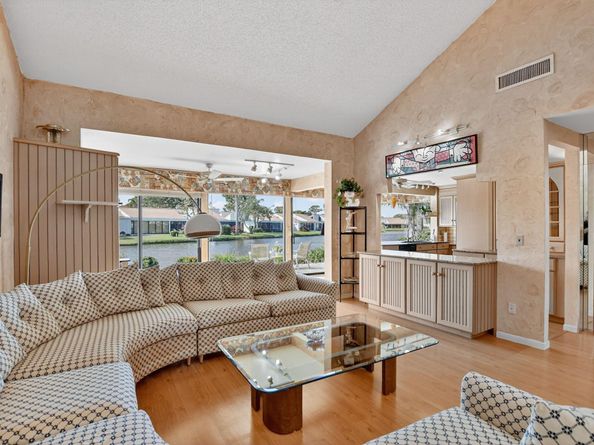 20010 Sawgrass Lane 4304, Boca Raton FL 33434