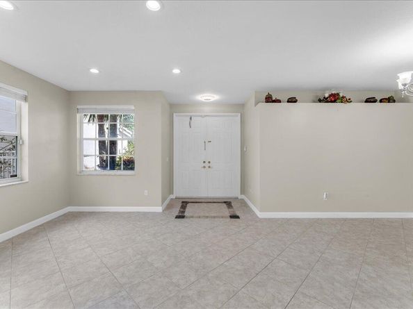 1263 Gembrook Court, Royal Palm Beach FL 33411