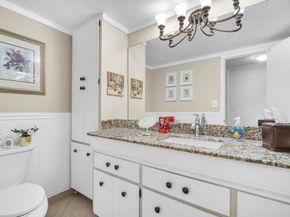 800 NE 195th St 601, Miami FL 33179