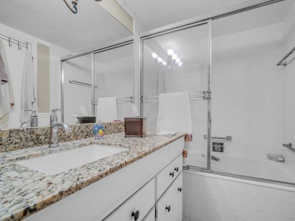 800 NE 195th St 601, Miami FL 33179