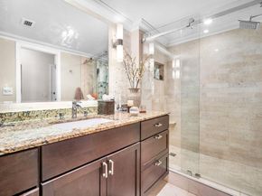 800 NE 195th St 601, Miami FL 33179