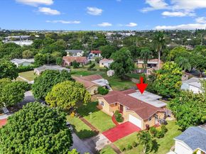 1827 Pinehurst Drive, West Palm Beach FL 33407