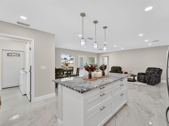 728 NE 7th St, Pompano Beach FL 33060