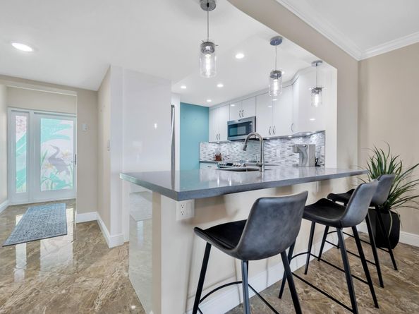 615 N Riverside Dr 702, Pompano Beach FL 33062