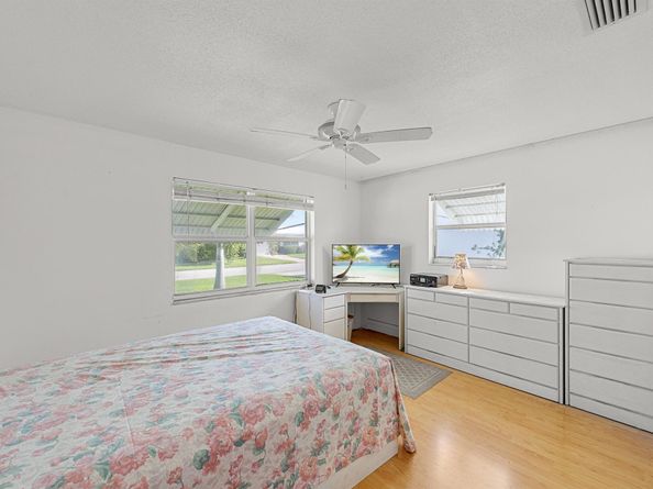 1008 SW 7th Avenue, Boynton Beach FL 33426