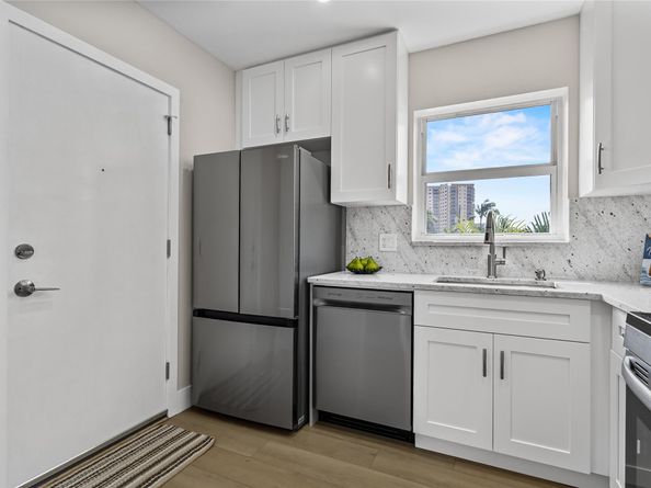 3216 SE 8th Street 305, Pompano Beach FL 33062