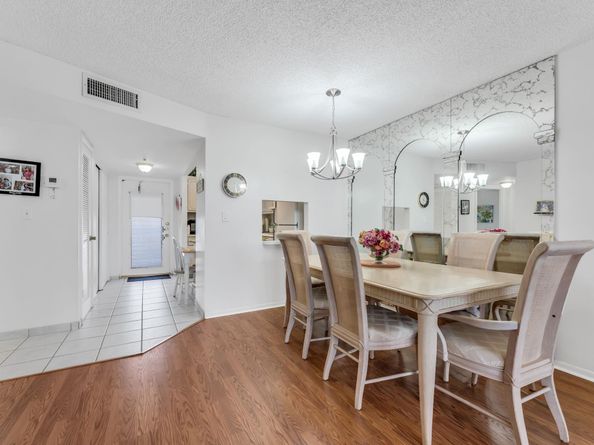 8950 Sunrise Lakes Blvd 210, Sunrise FL 33322