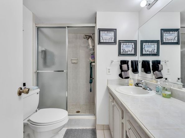 8950 Sunrise Lakes Blvd 210, Sunrise FL 33322