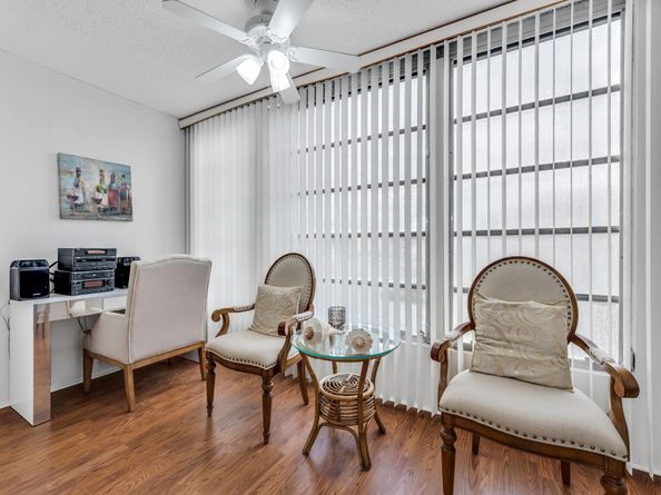 8950 Sunrise Lakes Blvd 210, Sunrise FL 33322