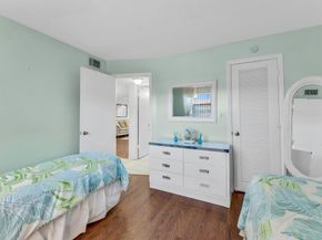 8950 Sunrise Lakes Blvd 210, Sunrise FL 33322