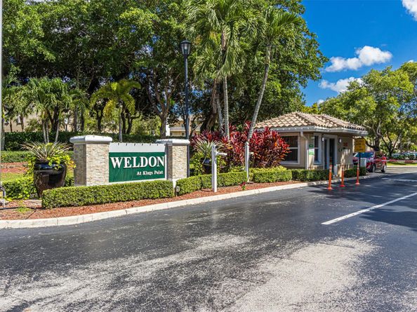 9539 W Weldon Circle F201, Tamarac FL 33321