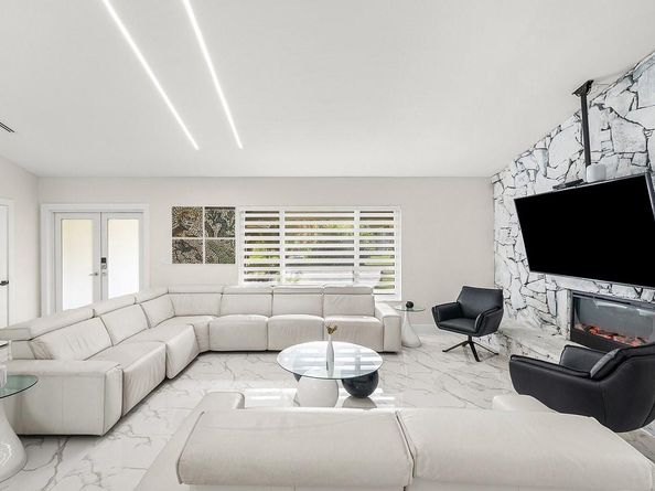 10603 Boca Woods Lane, Boca Raton FL 33428