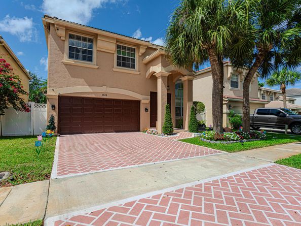 1534 Running Oak Lane, Royal Palm Beach FL 33411