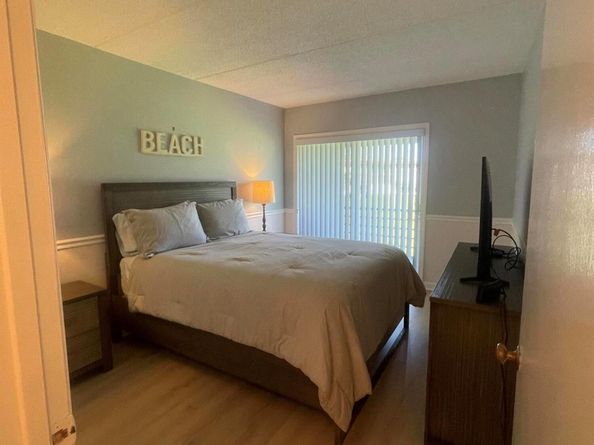 3100 Springdale Boulevard 214, Palm Springs FL 33461