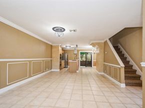 829 NW 47th St, Deerfield Beach FL 33064