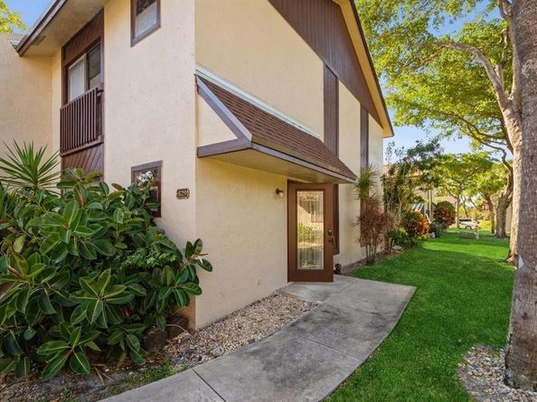829 NW 47th St, Deerfield Beach FL 33064