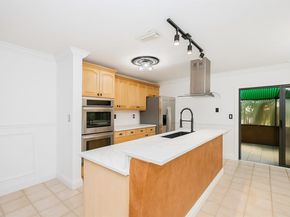 829 NW 47th St, Deerfield Beach FL 33064