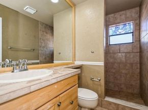 829 NW 47th St, Deerfield Beach FL 33064