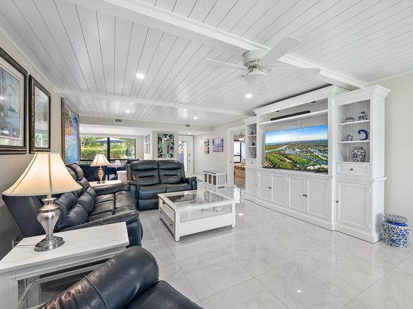 3693 Quail Ridge Drive N Bobwhite B, Boynton Beach FL 33436