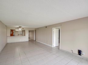 1030 Us Highway 1 103, North Palm Beach FL 33408