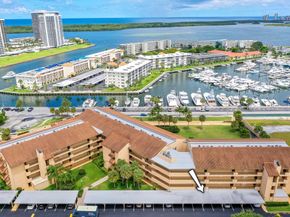 1030 Us Highway 1 103, North Palm Beach FL 33408