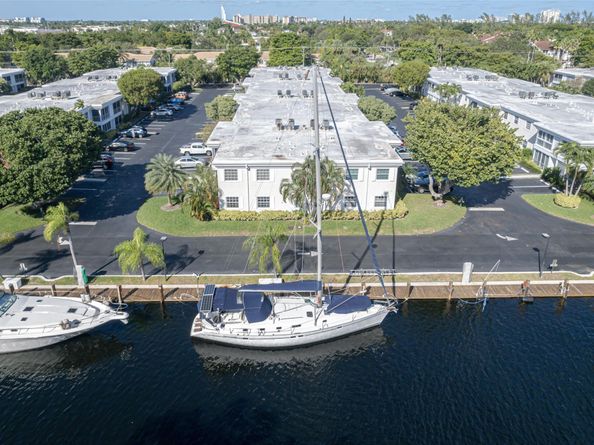 6245 Bay Club Dr 3, Fort Lauderdale FL 33308